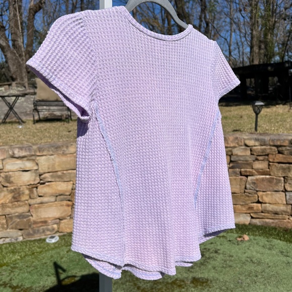 For All Seasons by Paper Crane Waffle Knit Short-Sleeve Top with Curved Hem - Picture 4 of 16